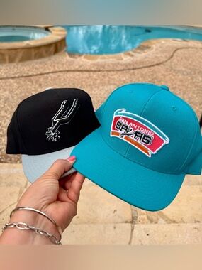 San Antonio Spurs Teal & Black NBA cap bundle